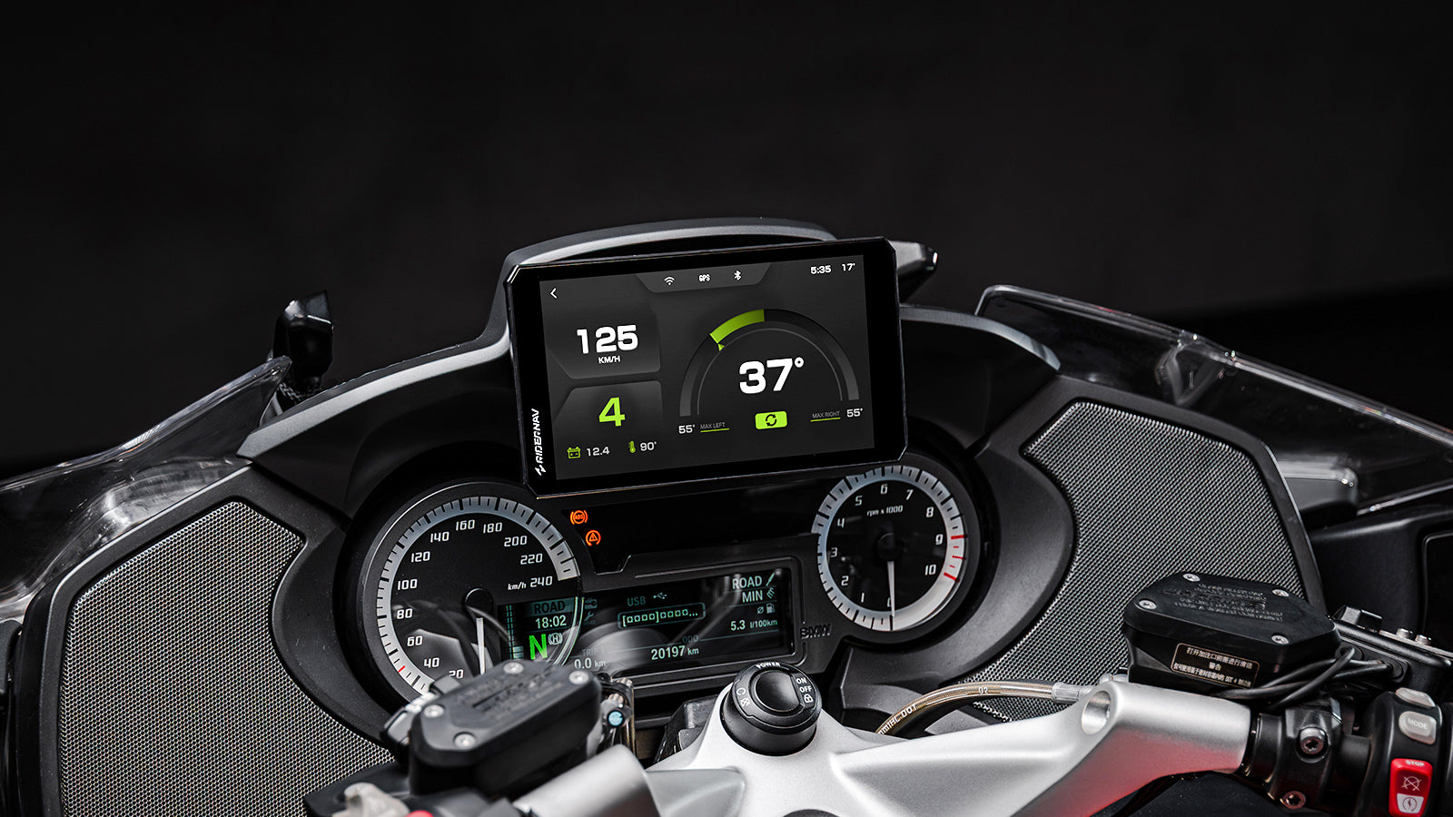 R7M 7-inch Display: Built for BMW. Made for Control.