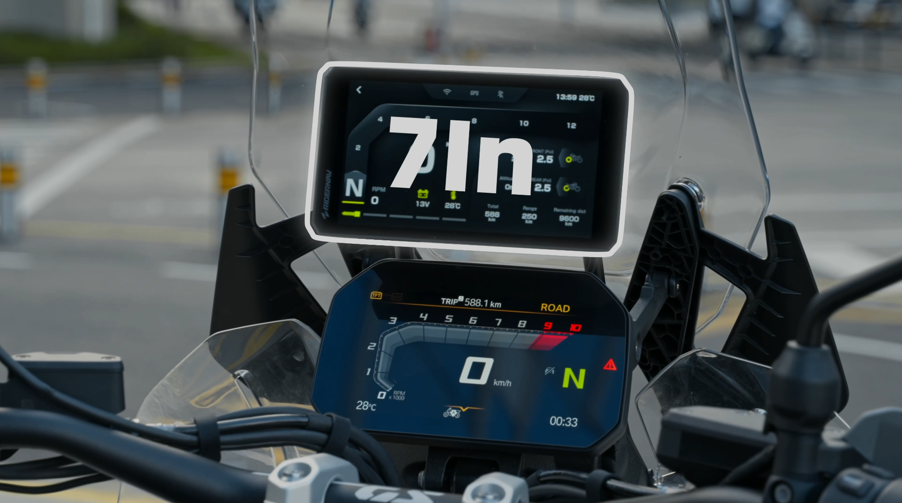 R7M 7-inch Display: Built for BMW. Made for Control.
