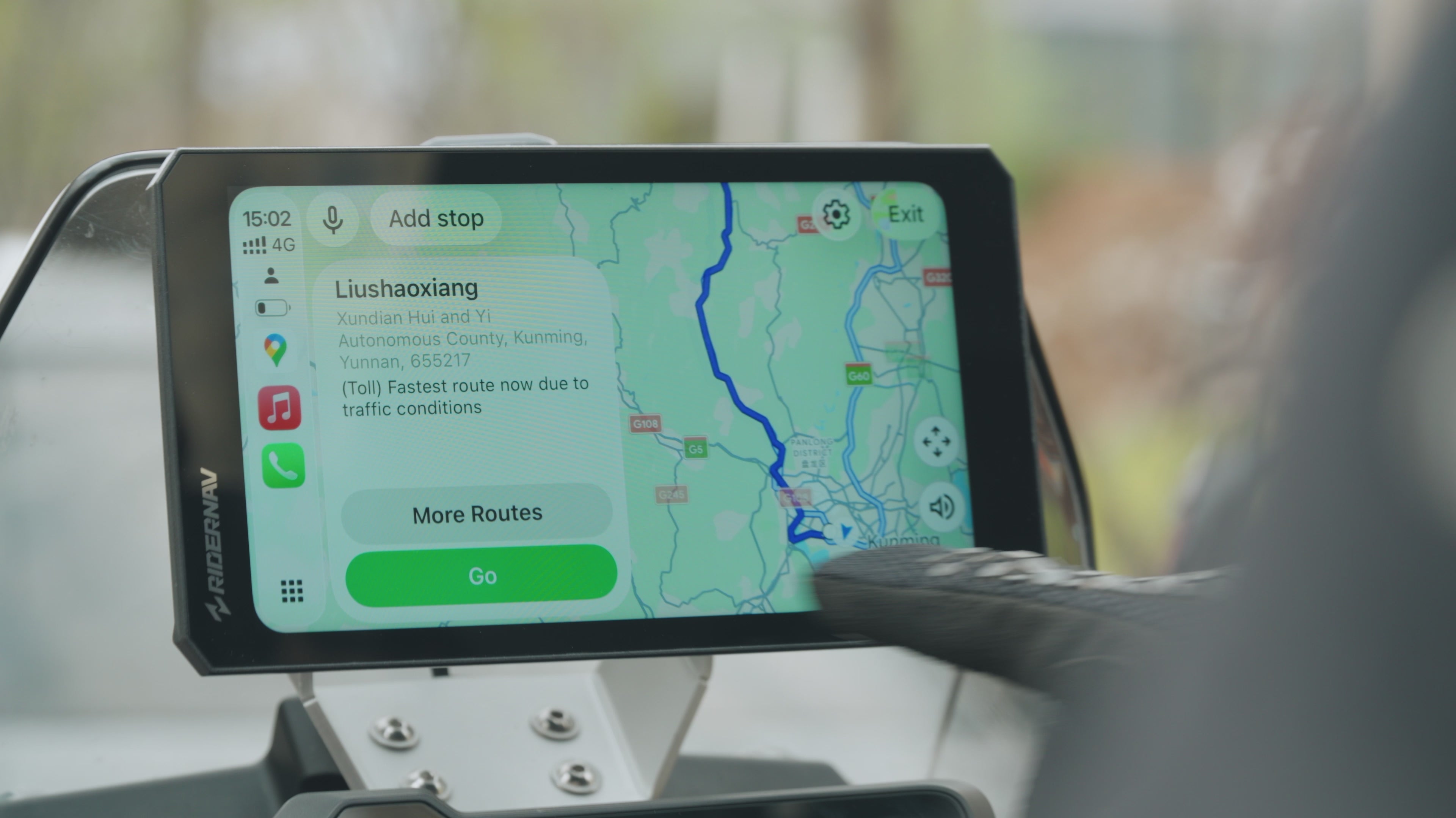 R7X 7-inch Display: Built to Fit. Made to Ride.
