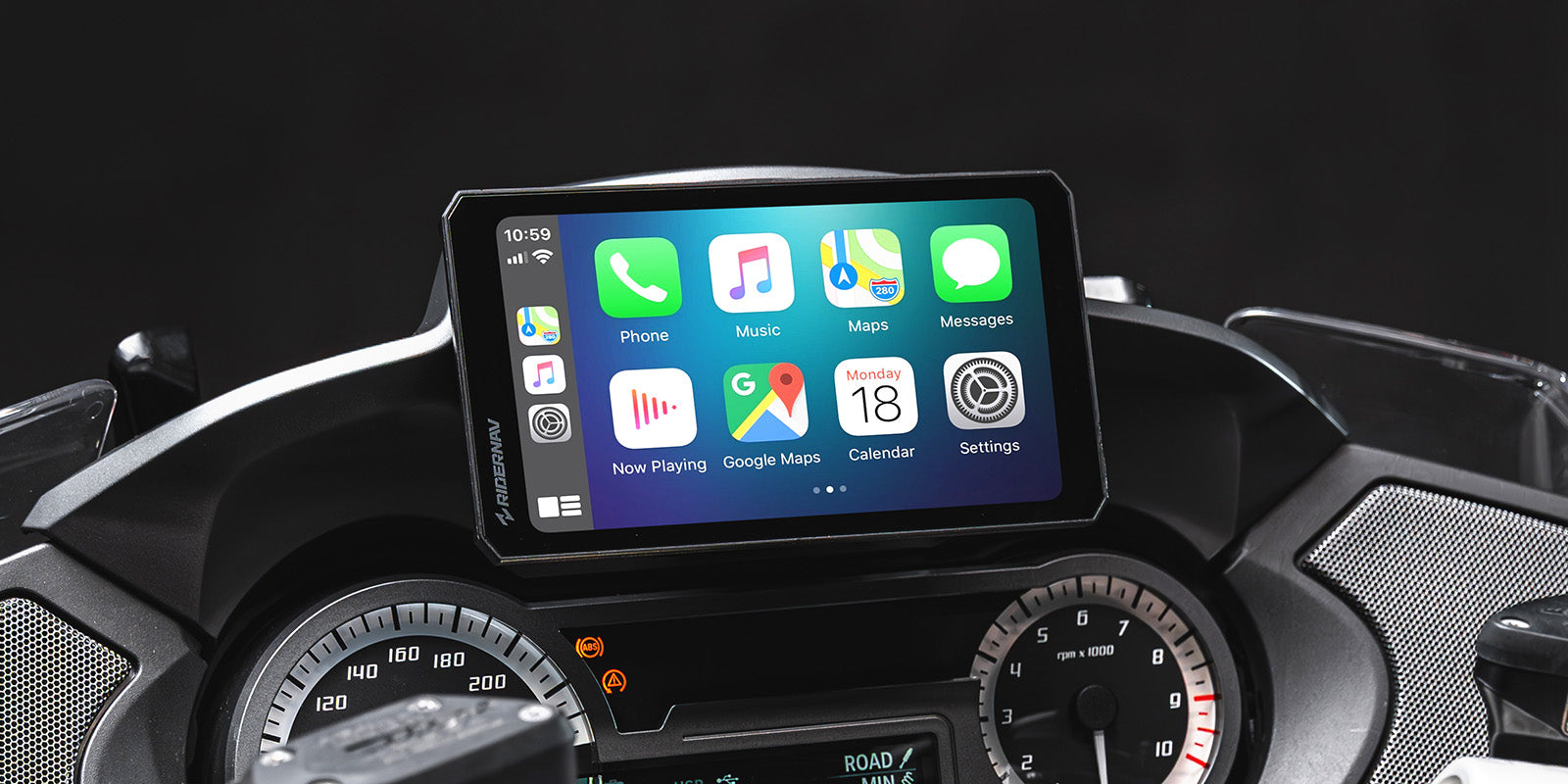 R7M 7-inch Display: Built for BMW. Made for Control.